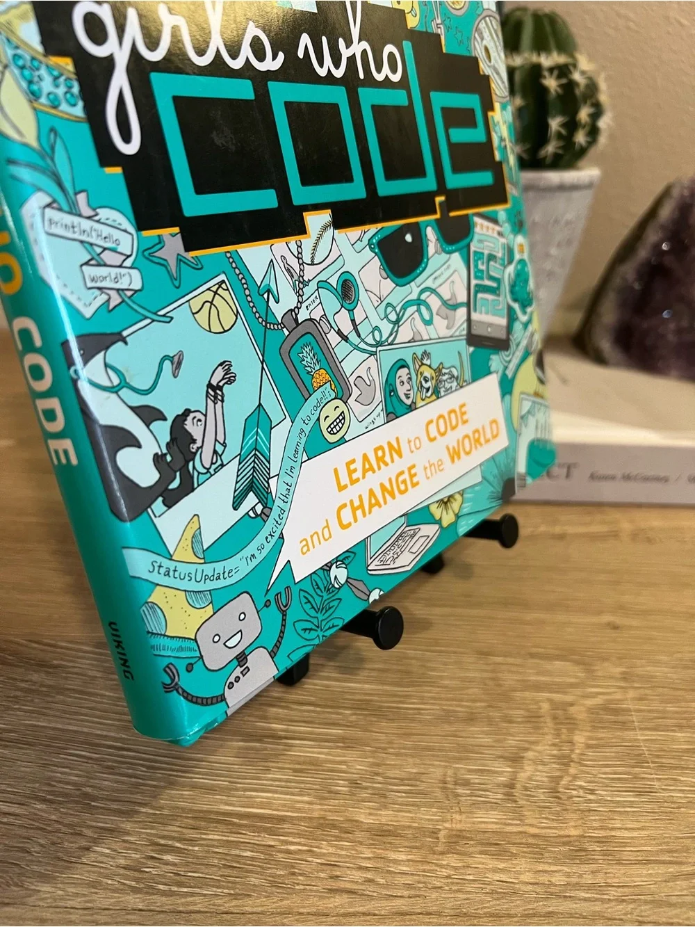 Girls Who Code Reshma Saujani Hardcover Learn to Code STEM Tech Book